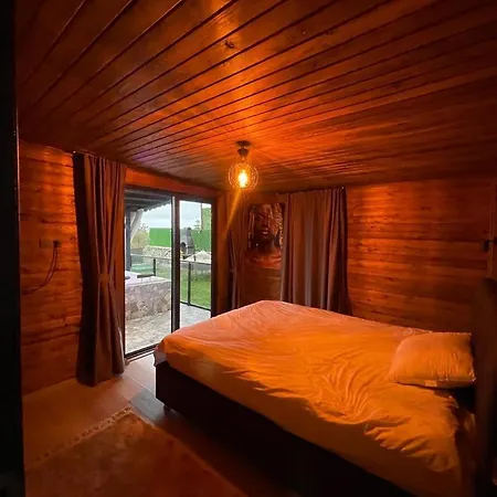 Country house Eysans